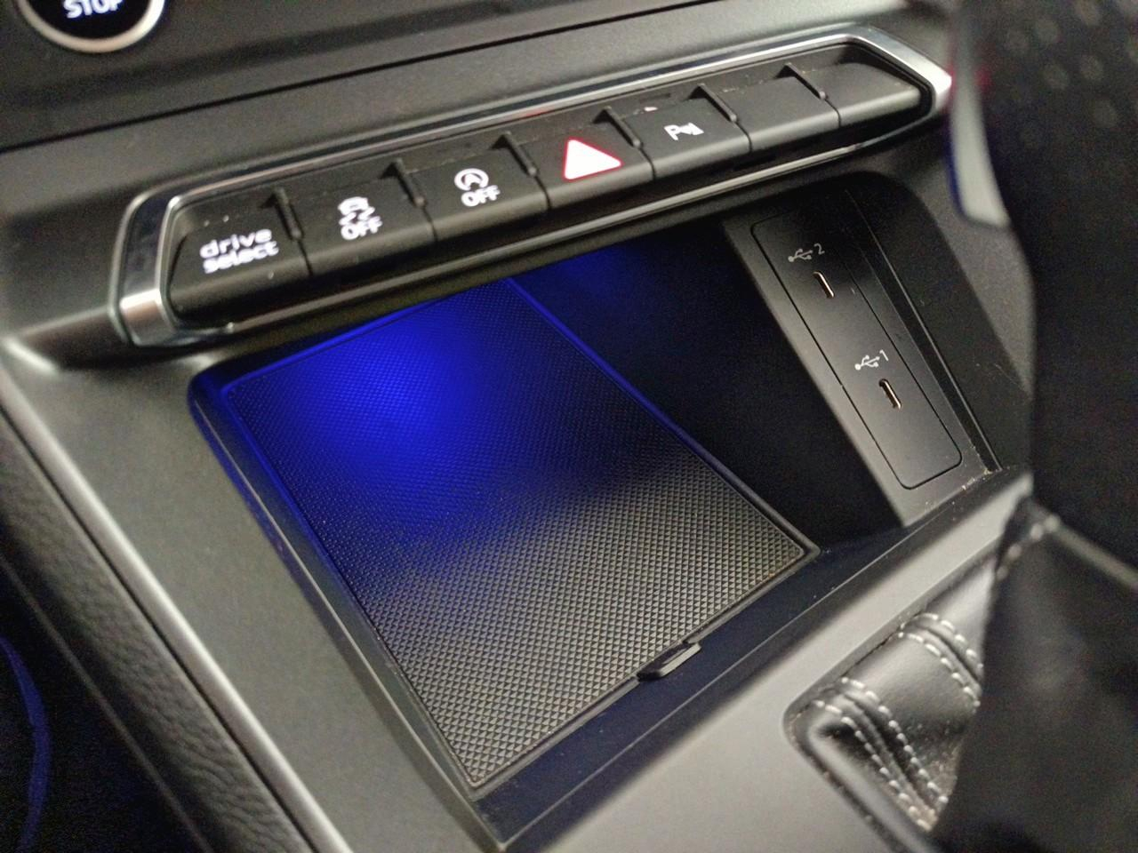 Audi Q3 sportback 35 tfsi 150 ch s tronic 7 s edition — photo 30