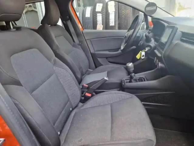 Renault Clio v evolution blue dci 100 — photo 12