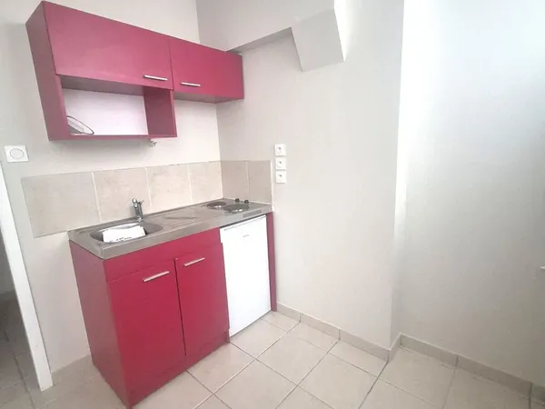 Appartement type F1 bis - 45 grande rue LOUHANS