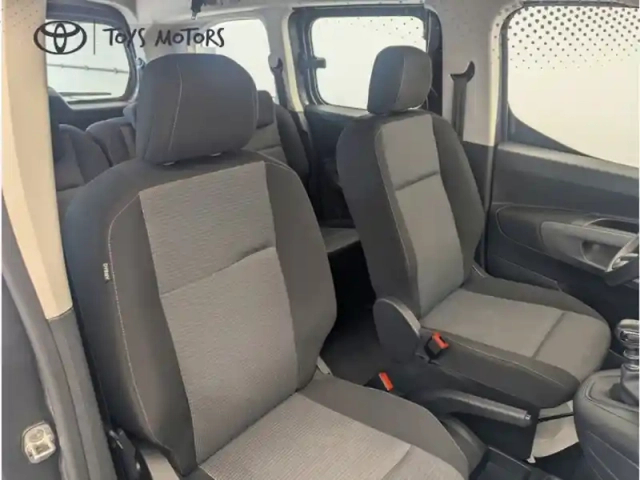 Toyota Proace 1.5 long 130 d-4d dynamic 7pl — photo 10