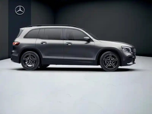 Mercedes Glb 200 d amg line — photo 19