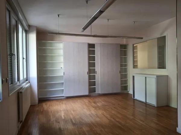 Ancien bureau/ Centre- ville