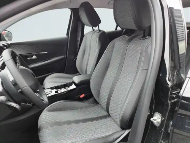 Peugeot 208 electrique 54 kwh 156ch — photo 11