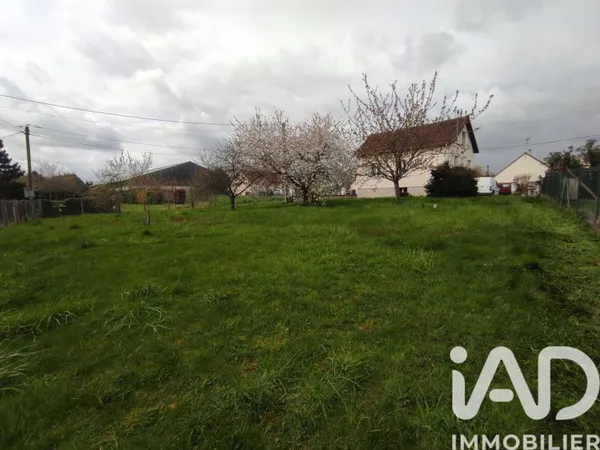 Terrain 574 m²