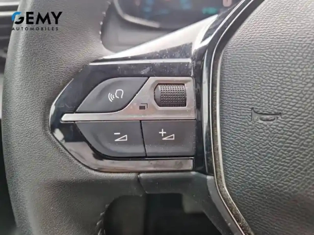 Peugeot 208 electrique 50 kwh 136ch — photo 19