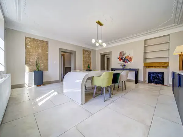 MAGNIFIQUE BASTIDE DE CARACTERE 250m2 A FAMECK