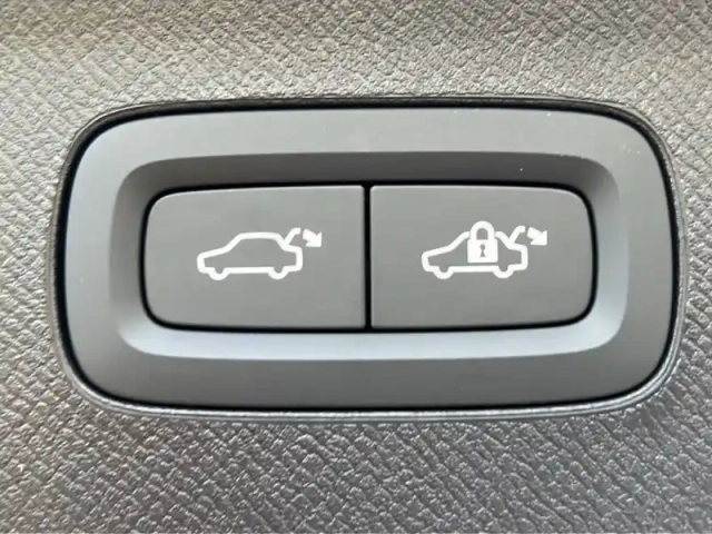 Volvo Xc90 t8 awd hybride rechargeable 455 ch geartronic 8 7pl — photo 11