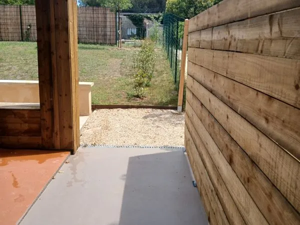 T3 84m2 terrasse/jardin/parking privé