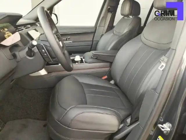 Land Rover Range Rover swb p460e phev awd — photo 40