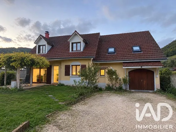 Maison 6 pièces 140 m²