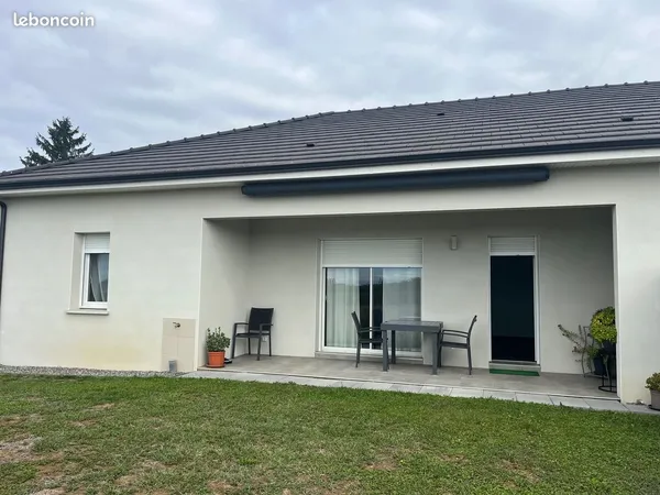 À LOUER - Maison mitoyenne avec jardin à Serres-Castet (64)