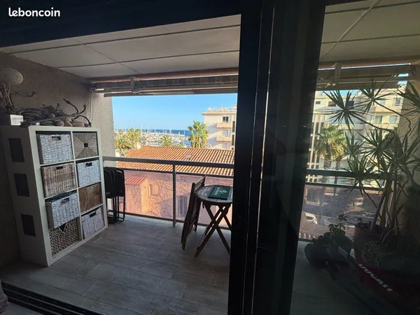 À vendre, studio, vu mer