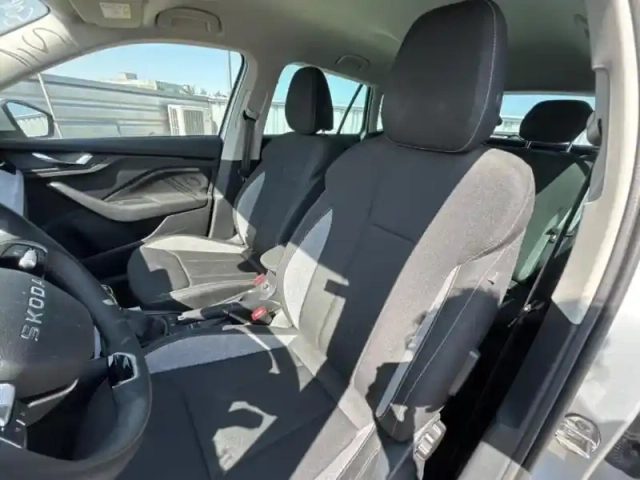 Skoda Kamiq 1.0 tsi evo 2 116ch selection dsg7 — photo 20
