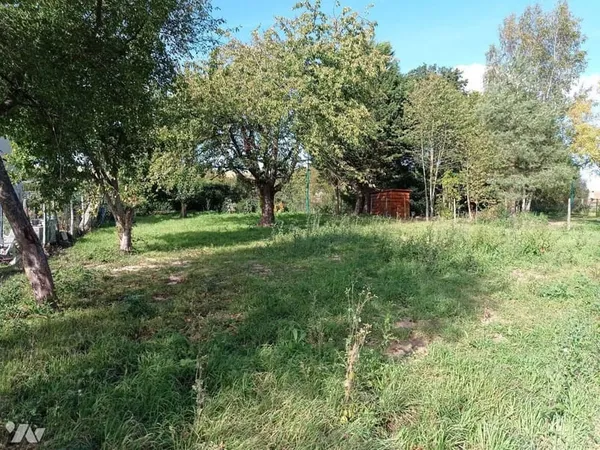 Terrain 680 m²