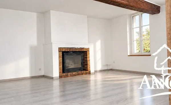 MAISON 6 PIECES 125 m2, PROCHE COMMERCE