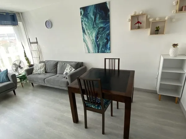 BEAU 2 P MEUBLE - COURBEVOIE CHARRAS