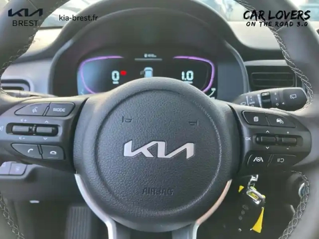 Kia Stonic 1.0 t-gdi 100 ch bvm6 — photo 19