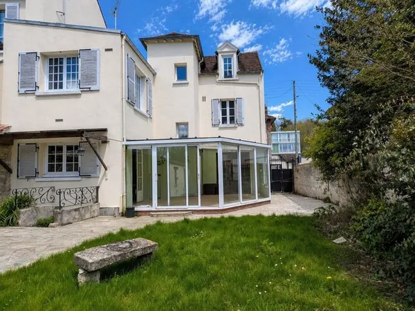 Maison à fort potentiel à Presles idéale pour les amateur de