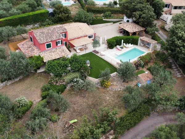 Maison 6 pièces 160 m²