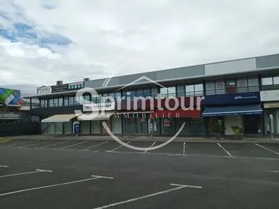 LOCAL COMMERCIAL (100m2) - JARRY 97122 BAIE-MAHAULT