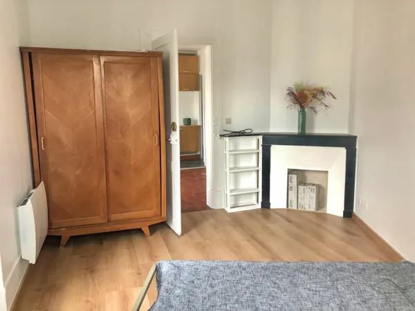 Loue 2 pièces à proximité du canal saint martin à Paris 10ème - 29m²