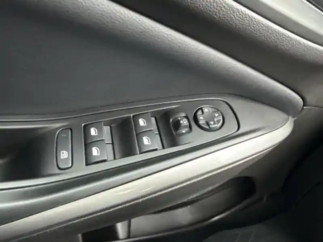Opel Grandland 1.6 turbo 225ch hybride elegance business — photo 20