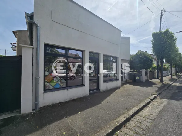 Locaux commerciaux - A LOUER - 75 m² non divisibles