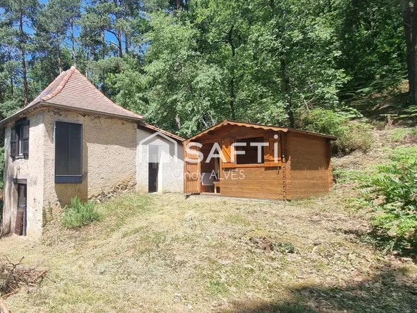 Petit refuge de 34m² sur 7005m² de nature au calme