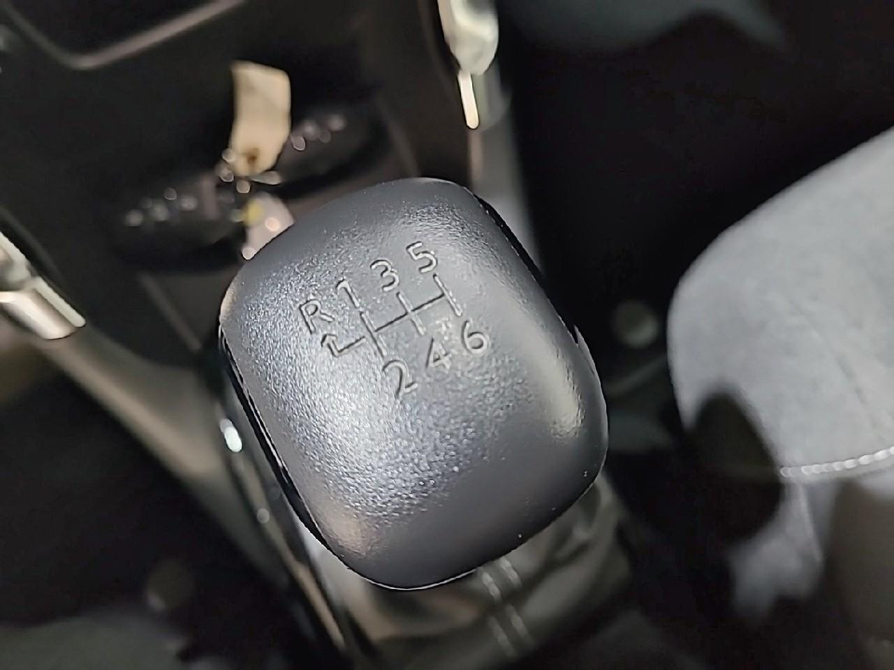 Citroën C3 Aircross puretech 110 s&s bvm6 shine pack — photo 19