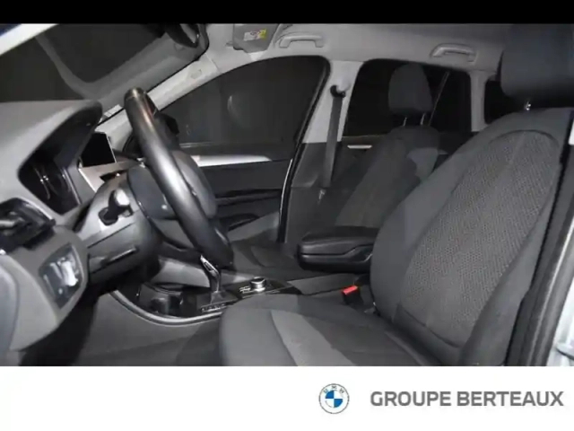 Bmw X1 sdrive18da 150ch business design — photo 11