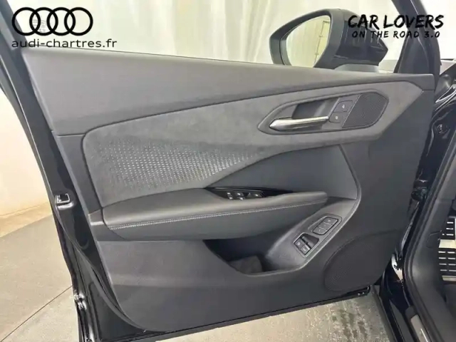 Audi Q3 e-hybrid 272 ch s tronic 6 — photo 30