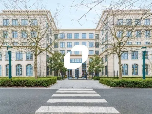 Bureaux 4561 m²