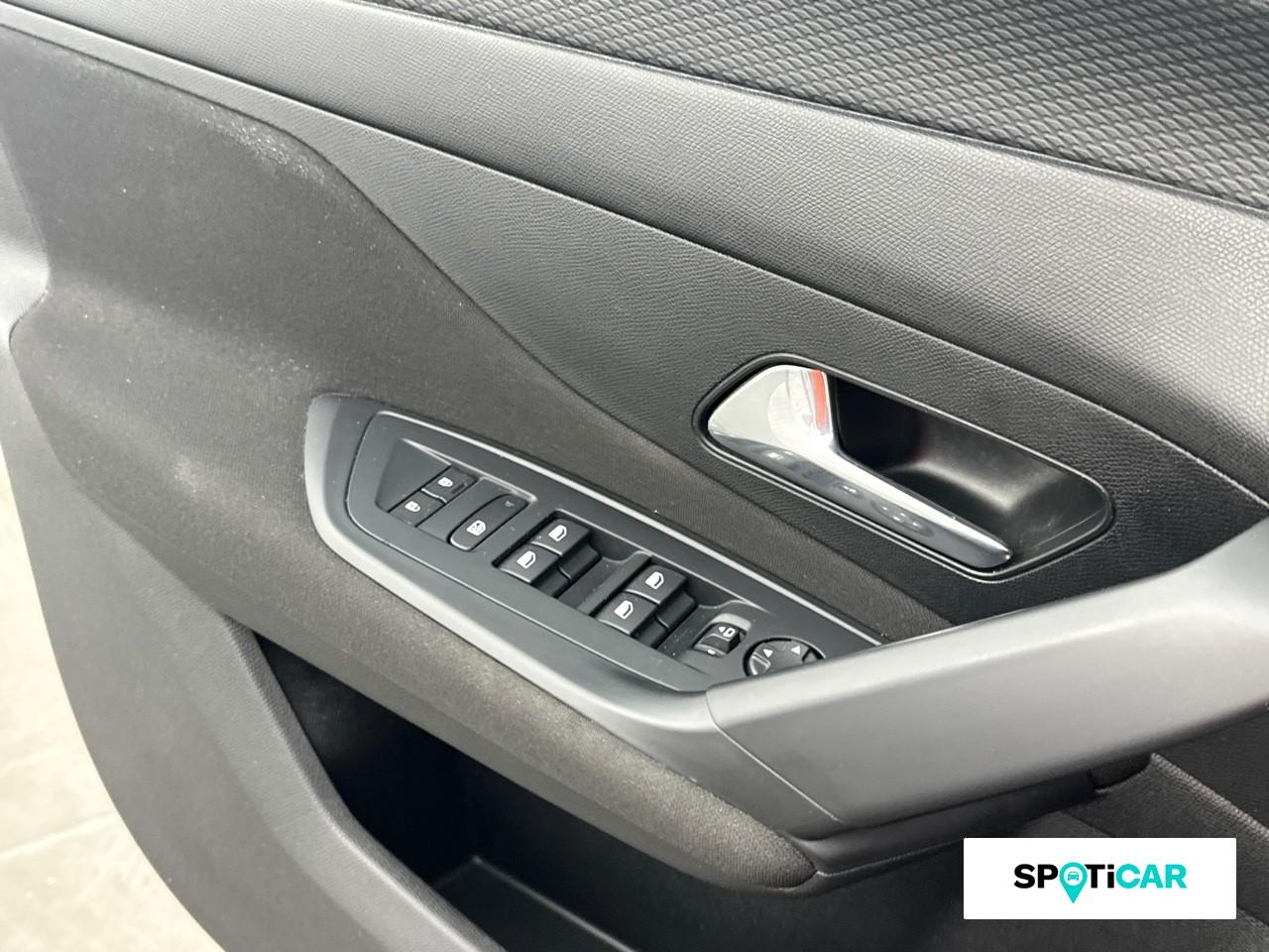 Peugeot 308 1.5 bluehdi 130ch s&s active pack — photo 18