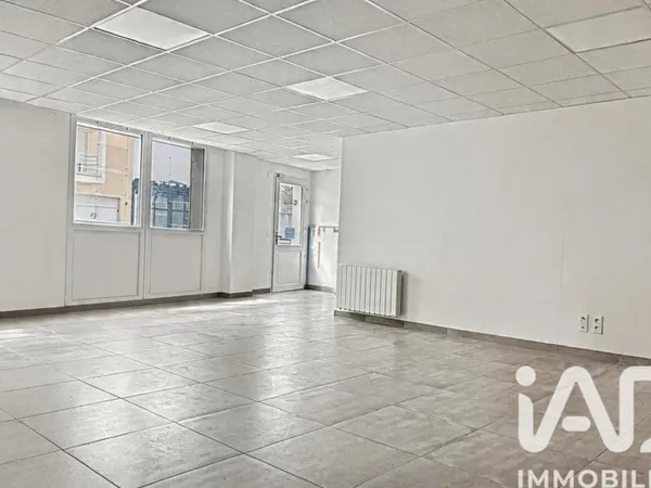 Local commercial 76 m²