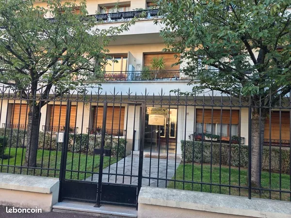 Appartement 2 pièces 47m2 très bien situé