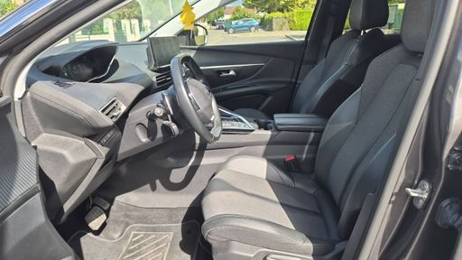 Peugeot 3008 1.6 THP 300 Hybrid4 EAT8 - Allure Pack – 2021 – 98045 km – Hybride rechargeable – Boîte Automatique — photo 31