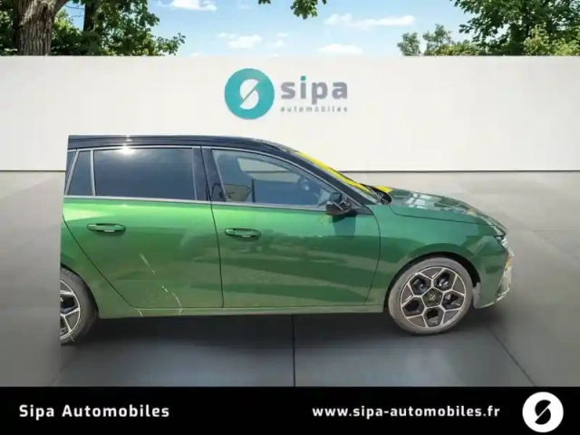 Opel Astra sports tourer 1.2 turbo hybride 145 ch automatique — photo 36