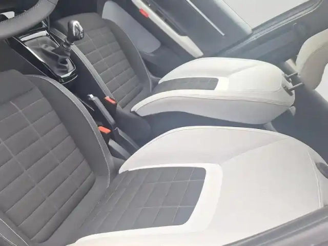 Citroën C3 1.2 turbo 100ch max — photo 12