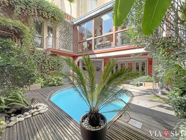Exceptionnel ! en plein coeur de ville - Appartement de caractère avec piscine, terrasse, garages et