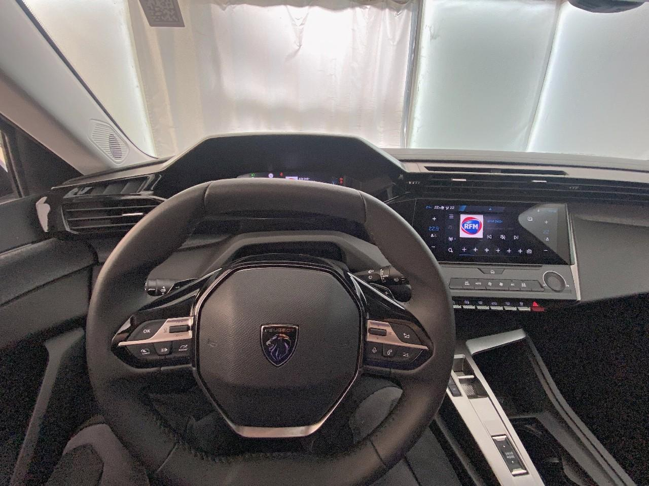 Peugeot 308 bluehdi 130ch s&s eat8 allure — photo 12
