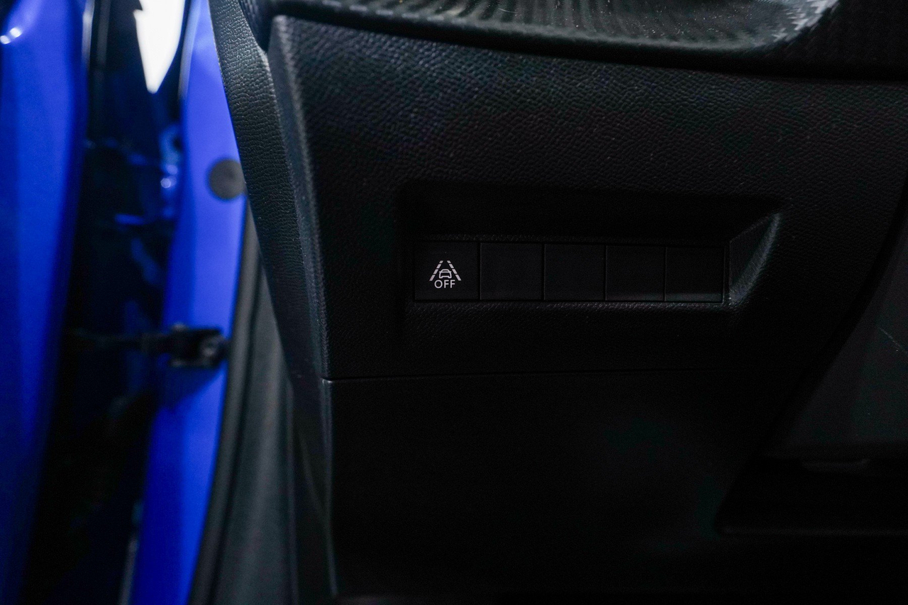Peugeot 208 — photo 22