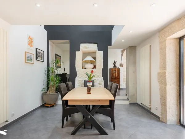 Maison 5 pièces 197 m²