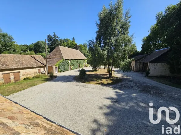 Maison 7 pièces 320 m²