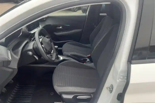 Peugeot 208 puretech 100 s&amp;s bvm6 — photo 50