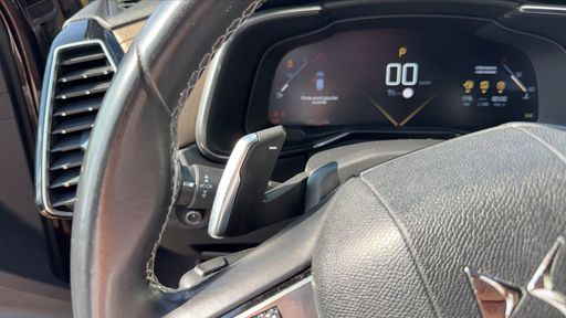 DS DS7 Crossback 1.5 BlueHDi 130 EAT8 - Business – 2019 – 177081 km – Diesel – Boîte Automatique — photo 2