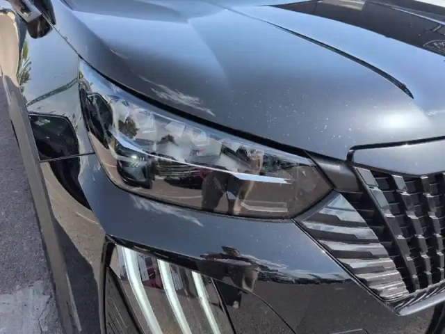 Peugeot 2008 hybrid 145 e-dcs6 — photo 16