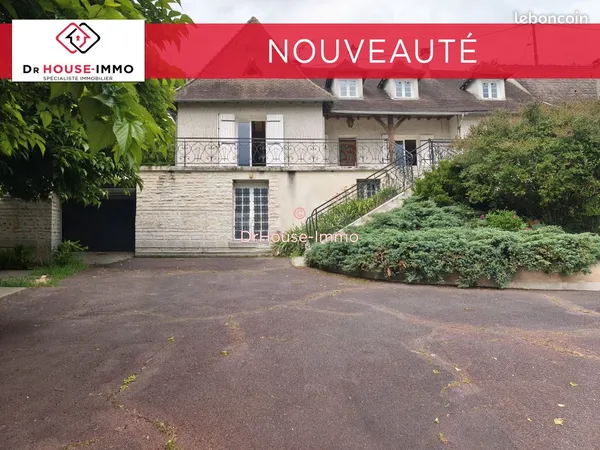 Maison 9 pièces 245 m²