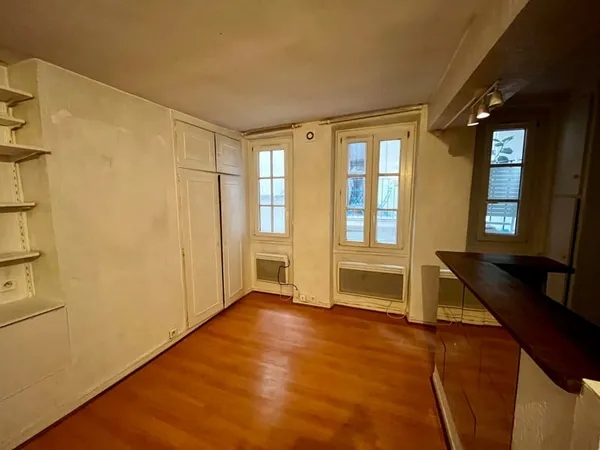 Studio Paris 1er