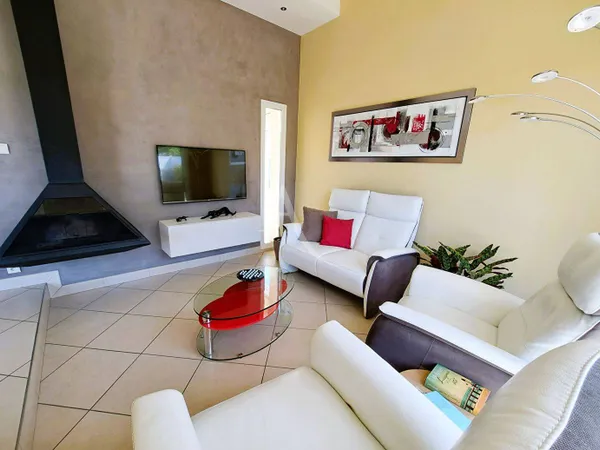Maison de plain-pied 6 pièces 98 m²