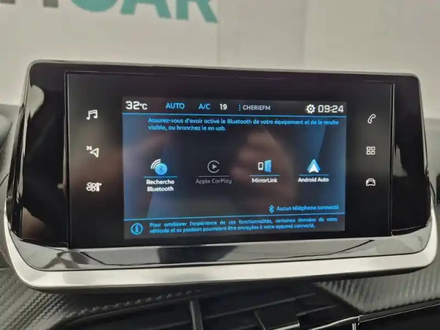 Peugeot 2008 puretech 130 s&amp;s bvm6 — photo 4